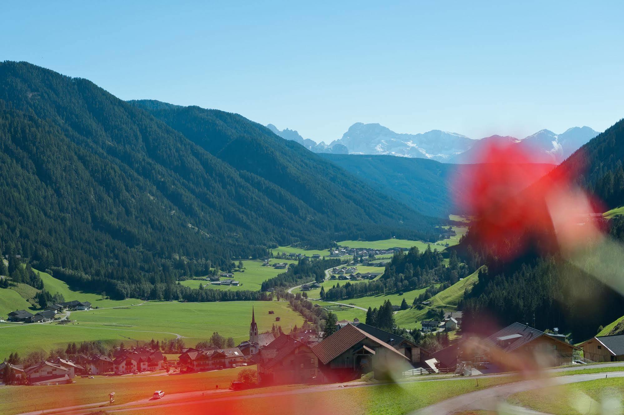 Apart-hotel Mountain Montana Santa Maddalena in Casies